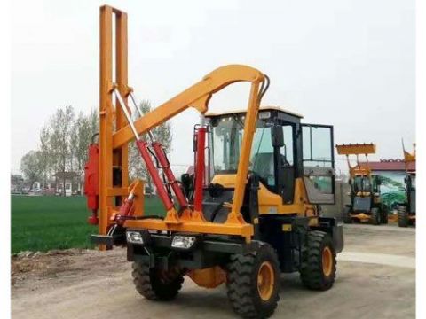 點擊查看詳細(xì)信息<br>標(biāo)題：打樁機 閱讀次數(shù)：2011